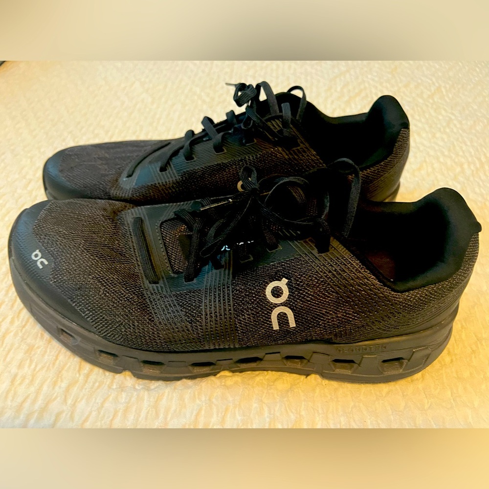 Men's On Cloudgo Running Shoes size 12